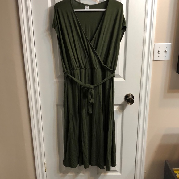 Olive green faux wrap midi dress - Picture 1 of 4
